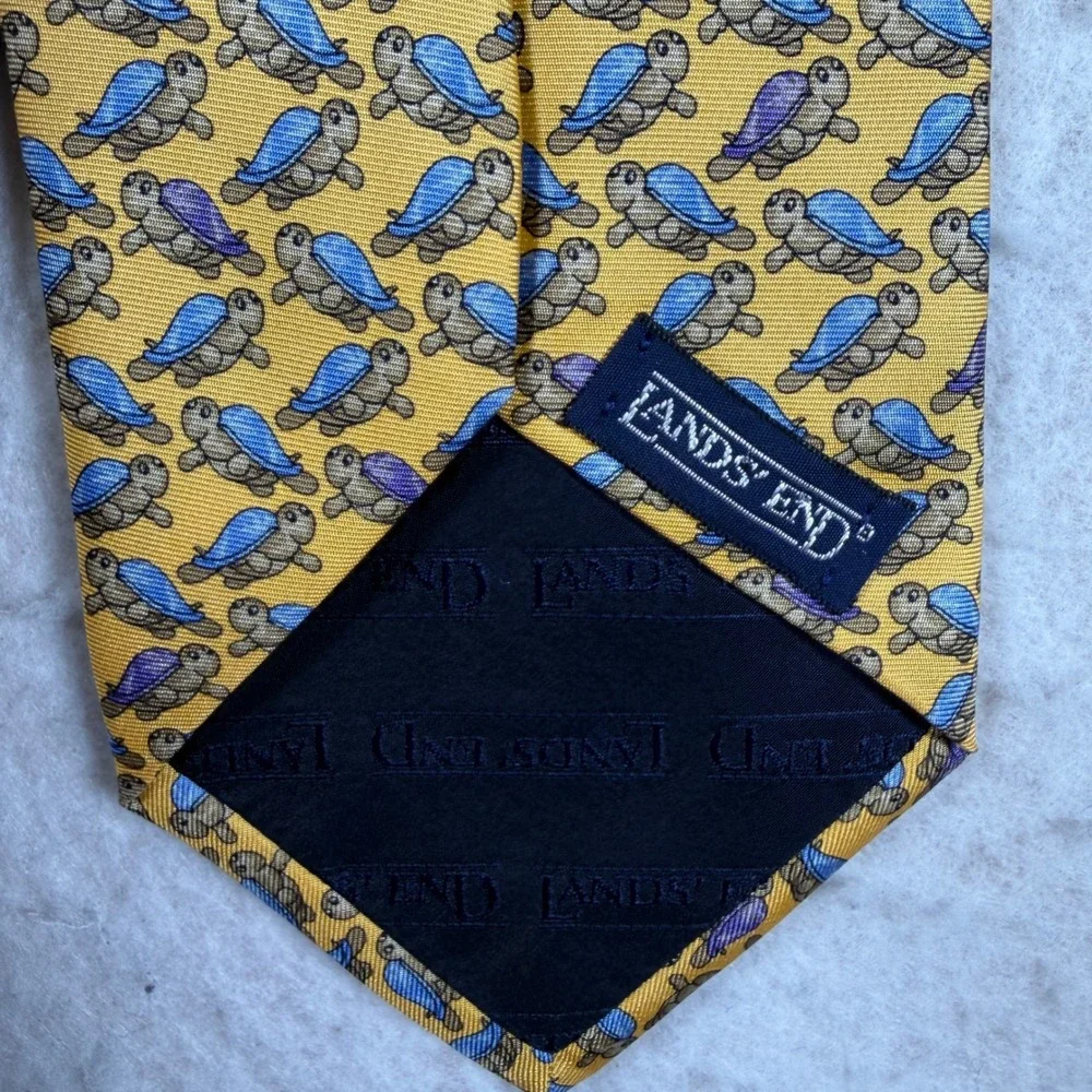 Lands End Mens Yellow Silk Sea Turtle Pattern Nautical Necktie Handsewn‎ USA